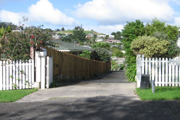 Photo of property in 36 Rushden Terrace, Red Beach, 0932