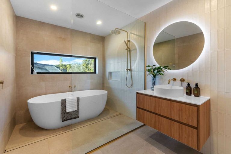 Photo of property in 6 Daring Lane, Redcliffs, Christchurch, 8081