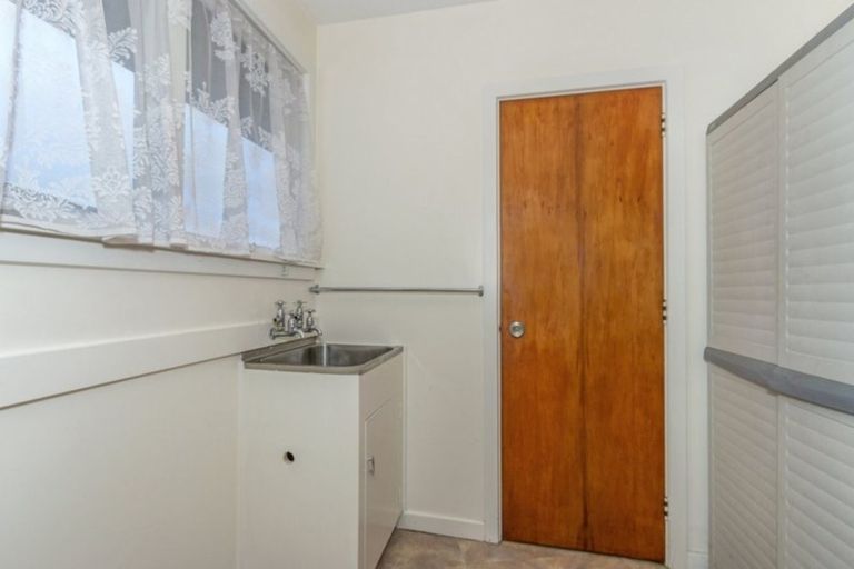 Photo of property in 7 Glenrowan Avenue, Avondale, Christchurch, 8061