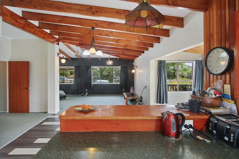 Photo of property in 9 Constable Road, Waiuku, 2123