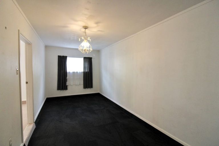 Photo of property in 13 David Crescent, Karori, Wellington, 6012