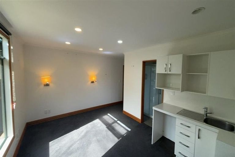 Photo of property in 44b Victoria Road, New Plymouth, 4310