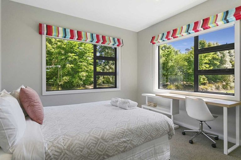 Photo of property in 67 Lomond Grove, Acacia Bay, Taupo, 3385