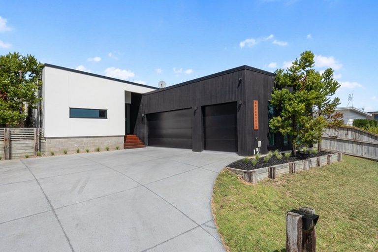 Photo of property in 17 Vantage Place, Flagstaff, Hamilton, 3210