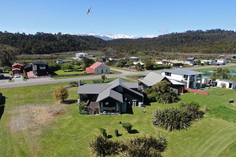 Photo of property in 12 The Strand, Okarito, Whataroa, 7886