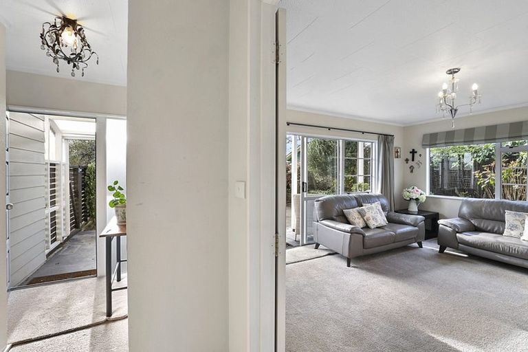 Photo of property in 157a Carrington Street, Lower Vogeltown, New Plymouth, 4310