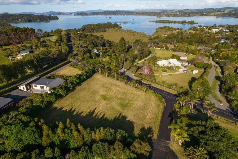 Photo of property in 198 Rangitane Road, Kerikeri, 0294