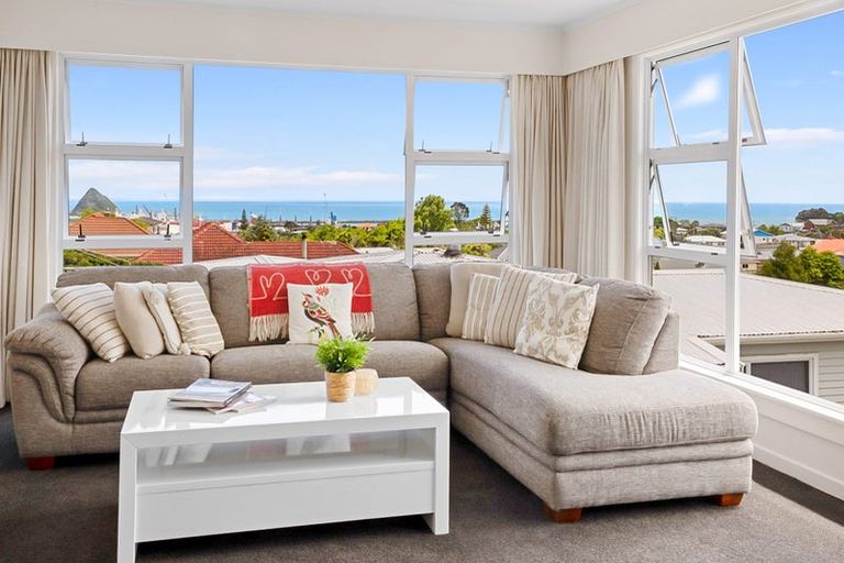 Photo of property in 12 Havelock Place, Blagdon, New Plymouth, 4310