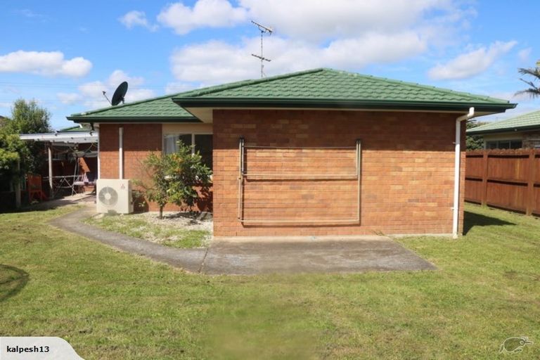 Photo of property in 10 Sambrooke Crescent, Flat Bush, Auckland, 2019