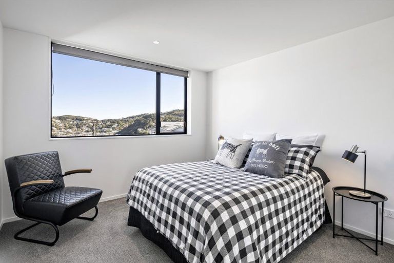 Photo of property in 1 Mary Dobson Way, Island Bay, Wellington, 6023