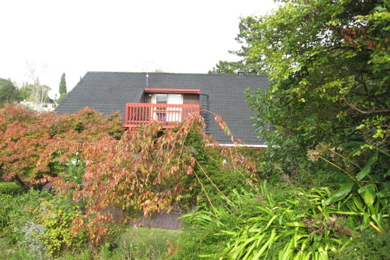 Photo of property in 33 Colmar Road, Mellons Bay, Auckland, 2014