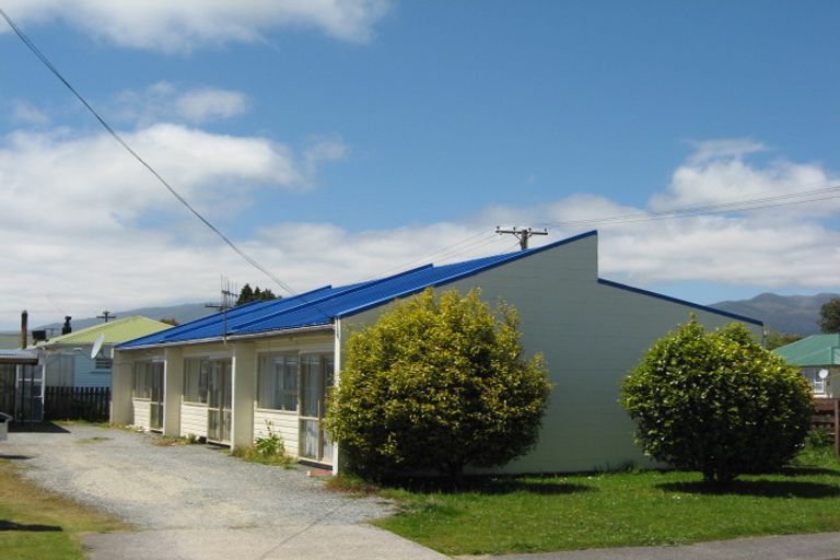 Photo of property in 163 Romilly Street, Westport, 7825