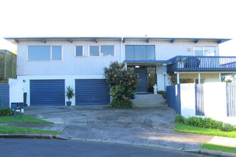 Photo of property in 4 Manaia Place, Mairangi Bay, Auckland, 0630