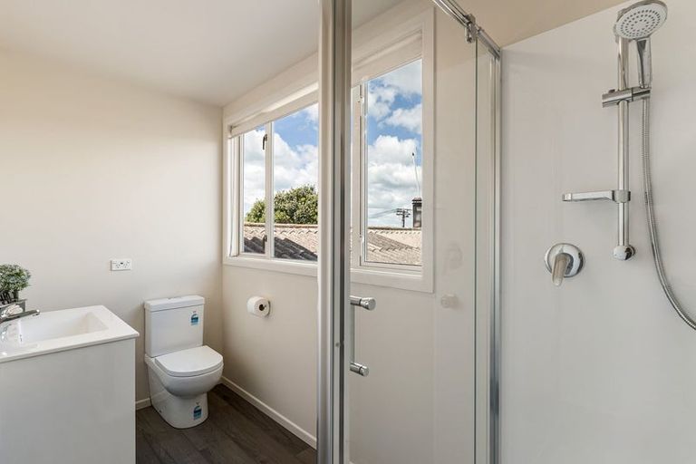 Photo of property in 16 Sandra Street, South New Brighton, Christchurch, 8062