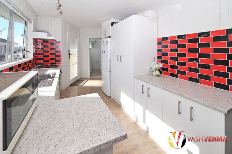 Photo of property in 14 Gambare Place, Wattle Downs, Auckland, 2103