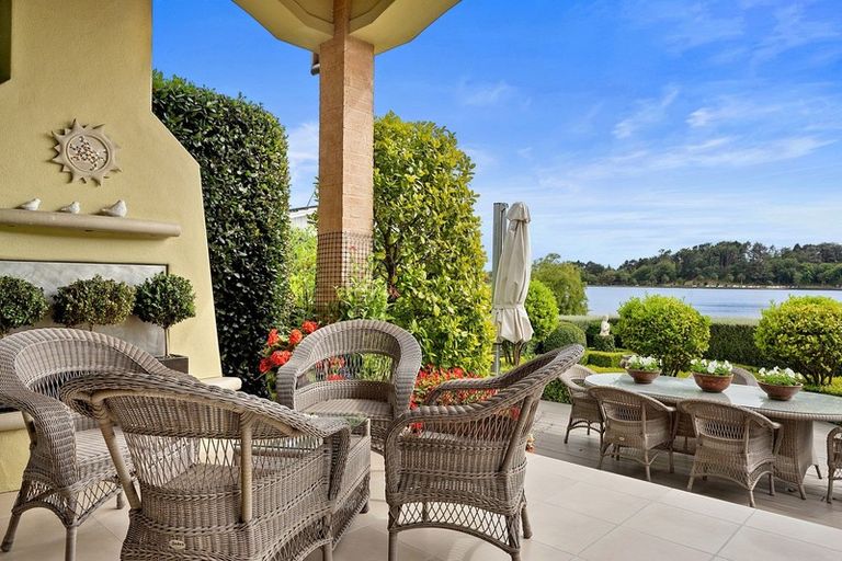 Photo of property in 64 Lake Crescent, Hamilton Lake, Hamilton, 3204