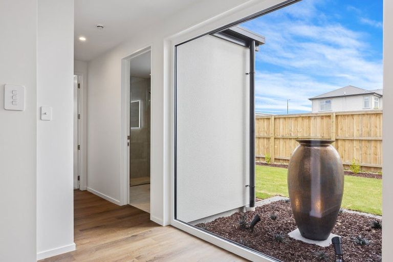 Photo of property in 12 Perehia Mews, Marshland, Christchurch, 8083