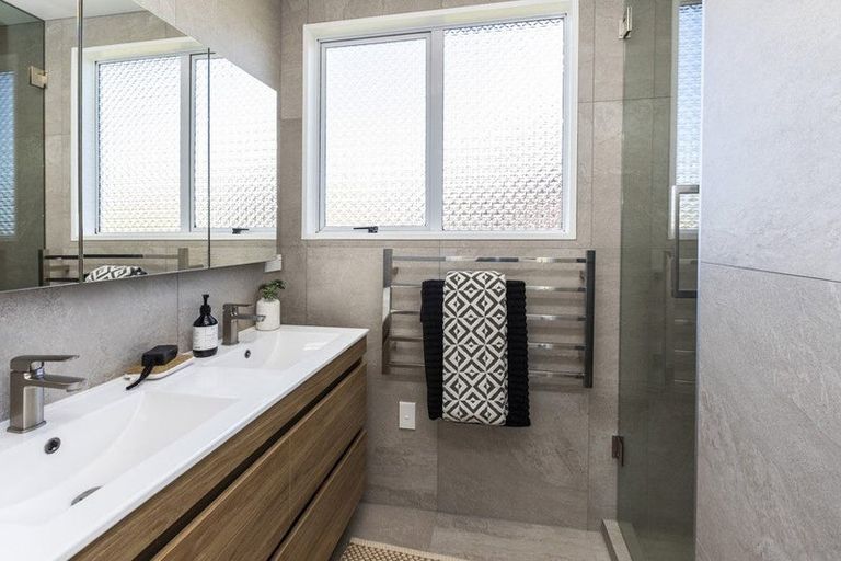 Photo of property in 23 Cherrywood Place, Redwood, Christchurch, 8051