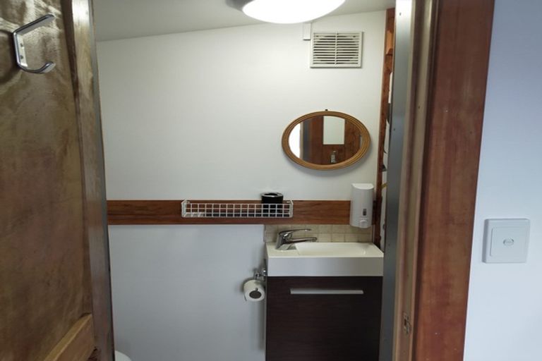 Photo of property in 26 Porterfield Street, Macandrew Bay, Dunedin, 9014