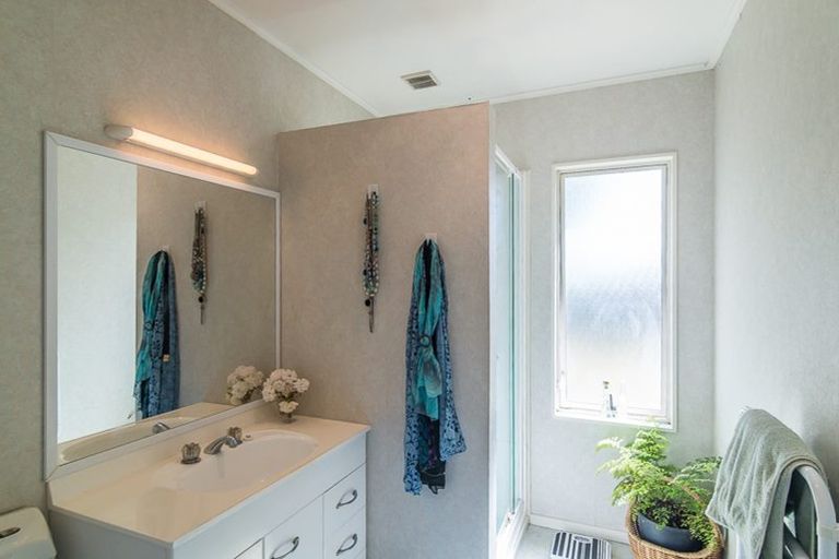 Photo of property in 25 Hadleigh Court, Paraparaumu, 5032