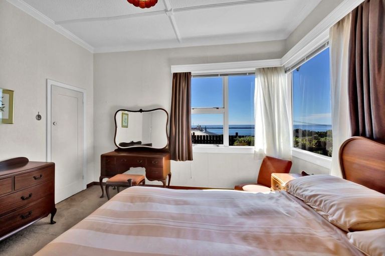 Photo of property in 22 Bayly Road, Moturoa, New Plymouth, 4310