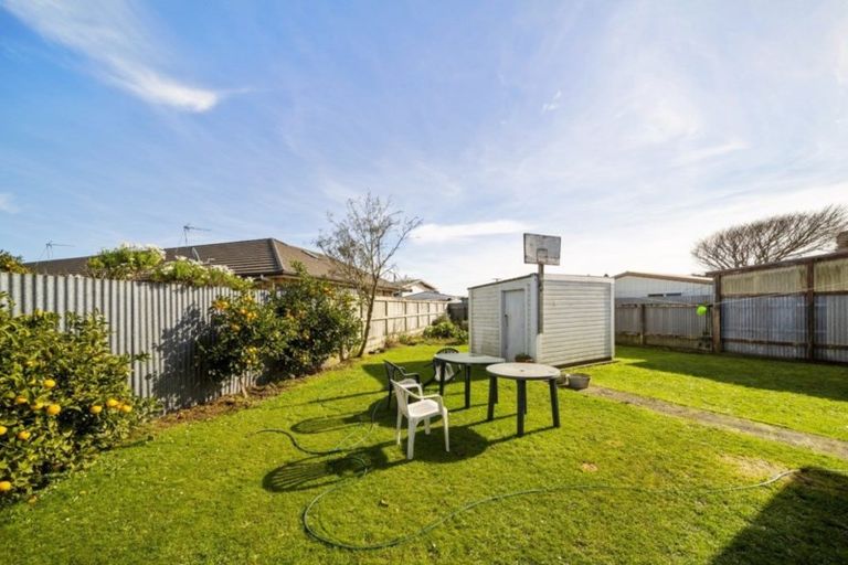 Photo of property in 13 Douglas Street, Hawera, 4610