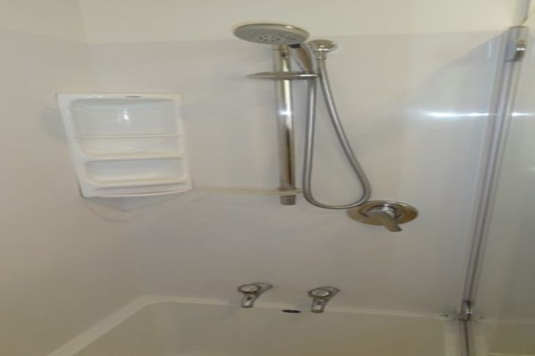 Photo of property in 2/9 Wadeley Road, Ilam, Christchurch, 8041