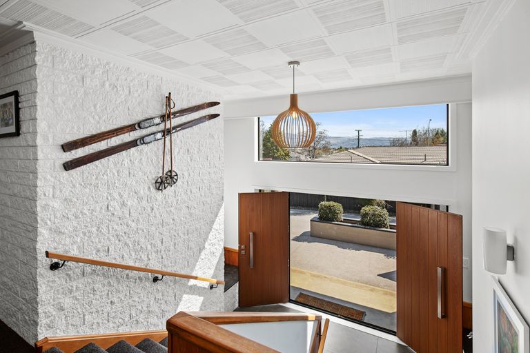 Photo of property in 2 Chapple Street, Alexandra, 9320