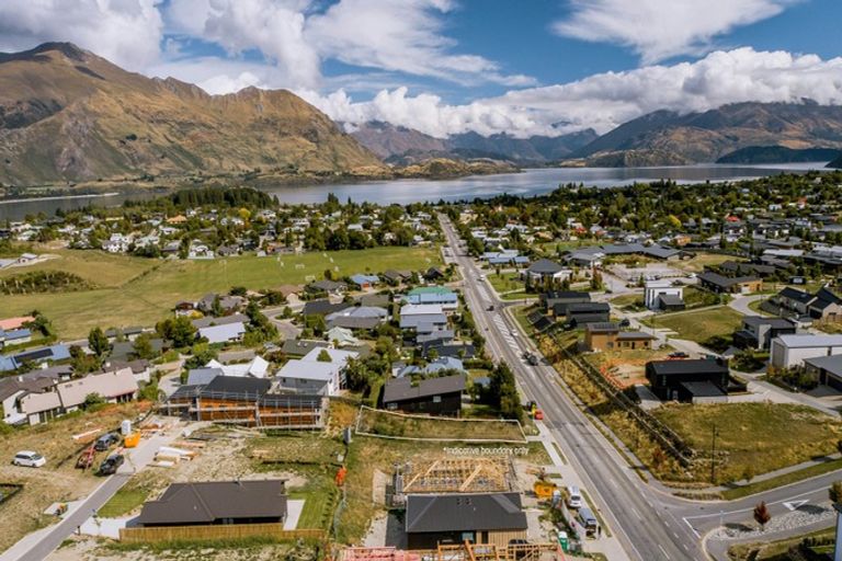 Photo of property in 195 Aubrey Road, Wanaka, 9305