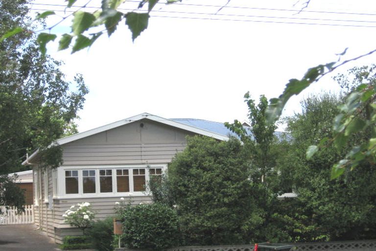 Photo of property in 16 Harlston Road, Mount Albert, Auckland, 1025