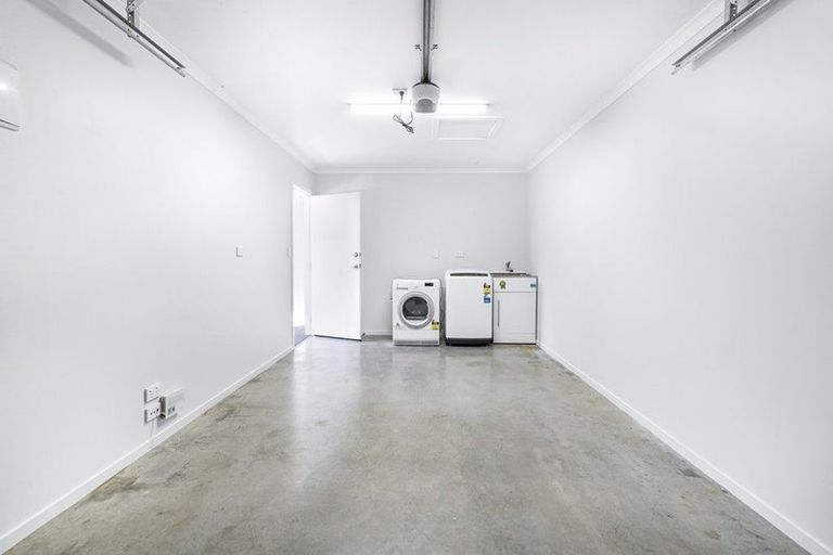 Photo of property in 2/23 Montgomery Crescent, Bader, Hamilton, 3206