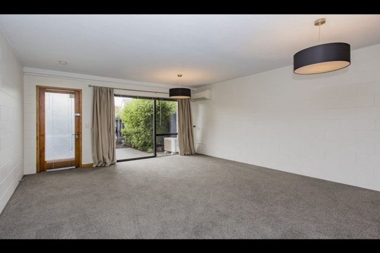 Photo of property in 2/164 Kilmore Street, Christchurch Central, Christchurch, 8013