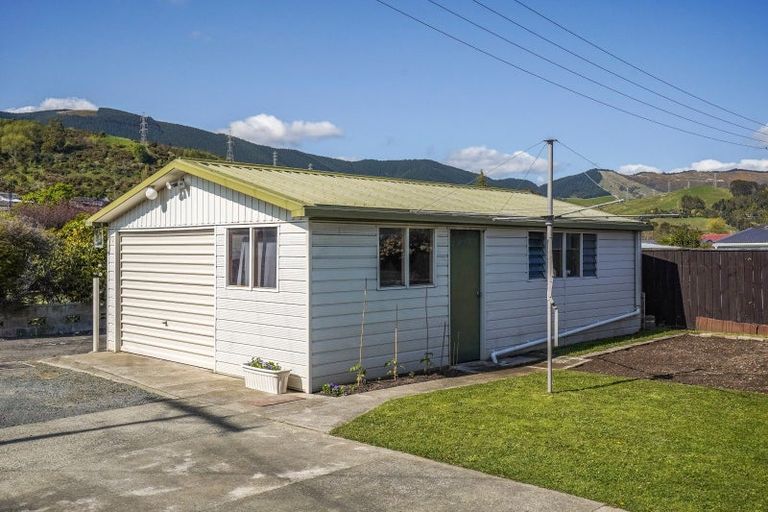 Photo of property in 26a Ranui Road, Stoke, Nelson, 7011