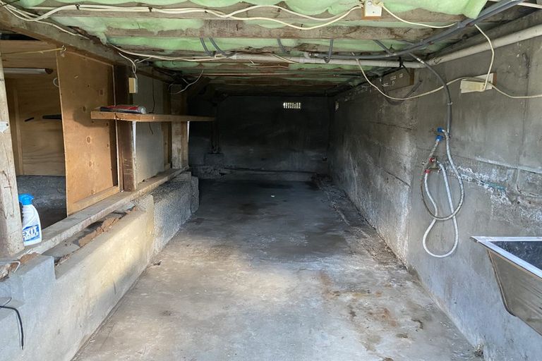 Photo of property in 11 Youngs Road, Papakura, 2110