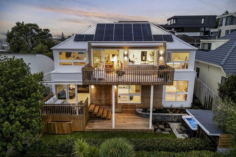 Photo of property in 2/37 Prospect Terrace, Milford, Auckland, 0620