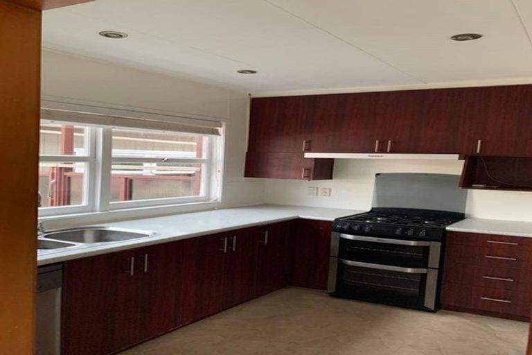 Photo of property in 6 Ashdown Place, Pahurehure, Papakura, 2113