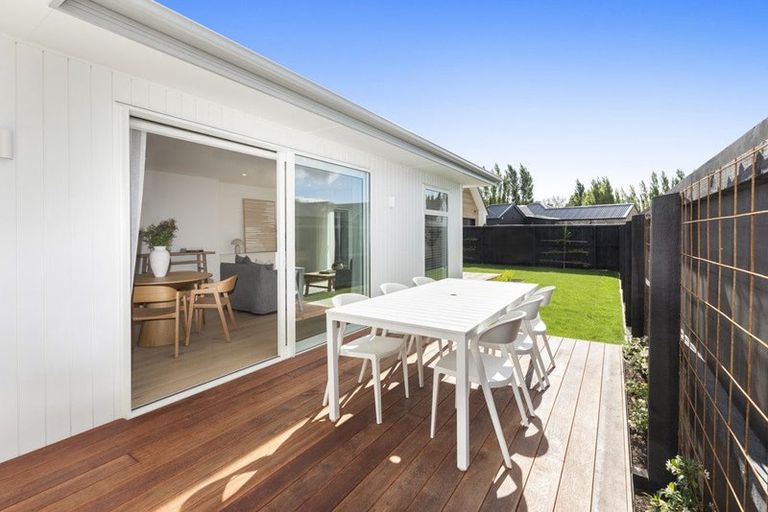 Photo of property in 30 Oakmill Drive, Casebrook, Christchurch, 8051