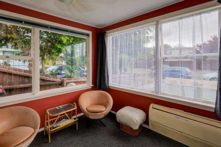 Photo of property in 18 Donnington Street, Parklands, Christchurch, 8083