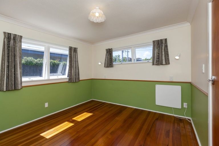 Photo of property in 81 Glen Road, Raumati South, Paraparaumu, 5032