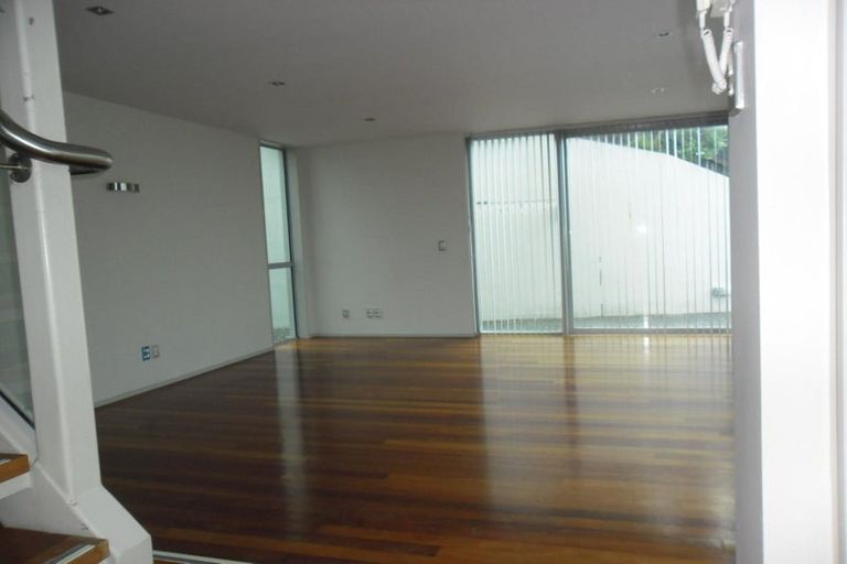 Photo of property in 1d The Crescent, Roseneath, Wellington, 6011