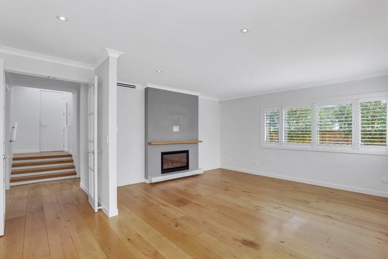 Photo of property in 26c Stottholm Road, Titirangi, Auckland, 0604