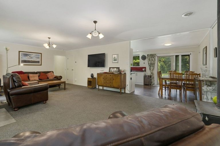 Photo of property in 1863 Rongotea Road, Kairanga, Palmerston North, 4475