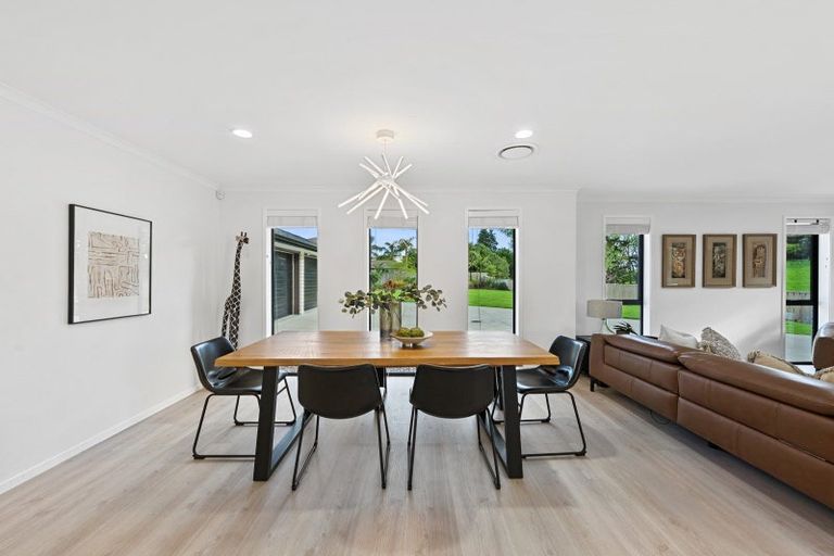 Photo of property in 11 Meadowbrook Place, Buckland, Pukekohe, 2677