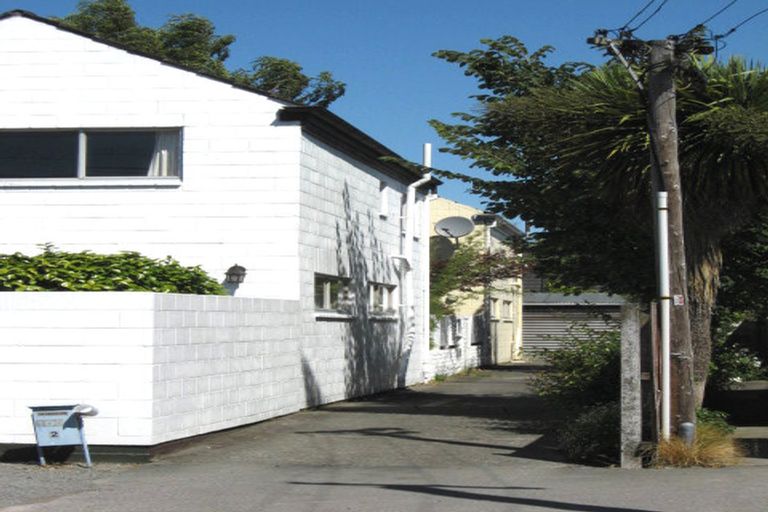 Photo of property in 2/108 Office Road, Merivale, Christchurch, 8014