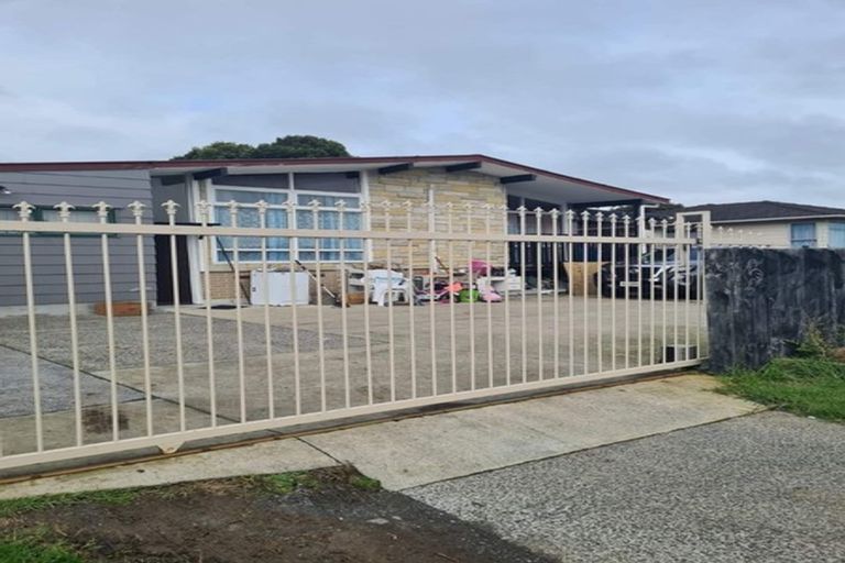 Photo of property in 54 Burbank Avenue, Manurewa, Auckland, 2102