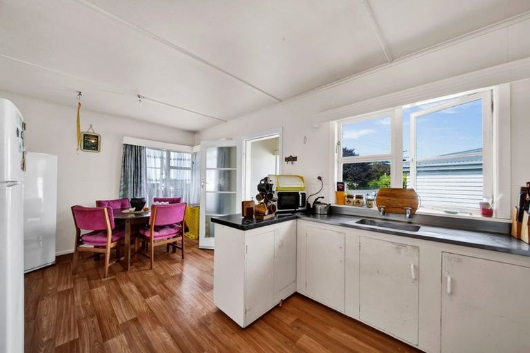 Photo of property in 42a Celia Street, Stratford, 4332