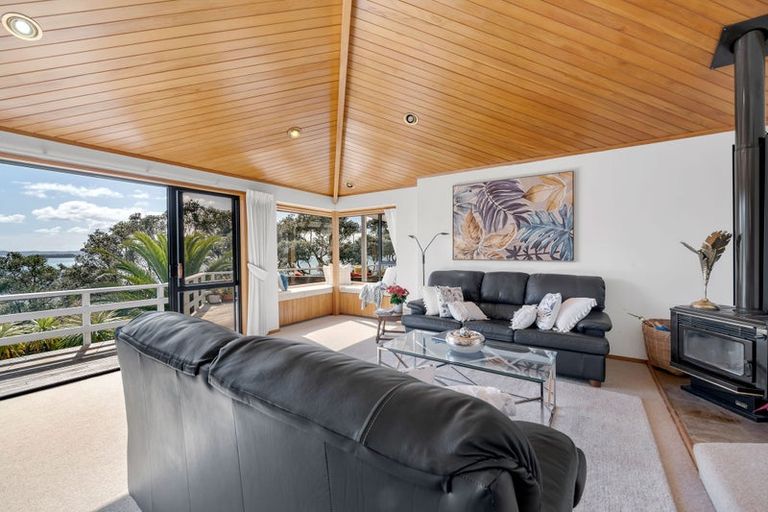 Photo of property in 16 Tainui Road, Cockle Bay, Auckland, 2014