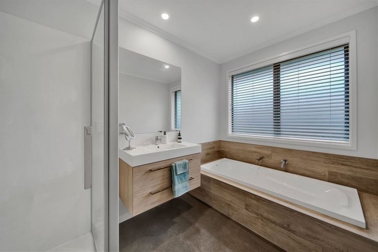 Photo of property in 10 Hawetaone Street, Bell Block, New Plymouth, 4312