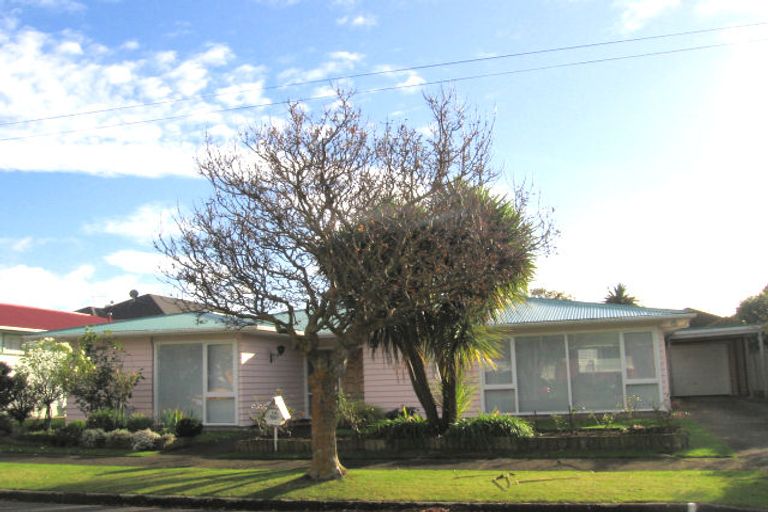 Photo of property in 14 Stamford Grove, Avalon, Lower Hutt, 5011