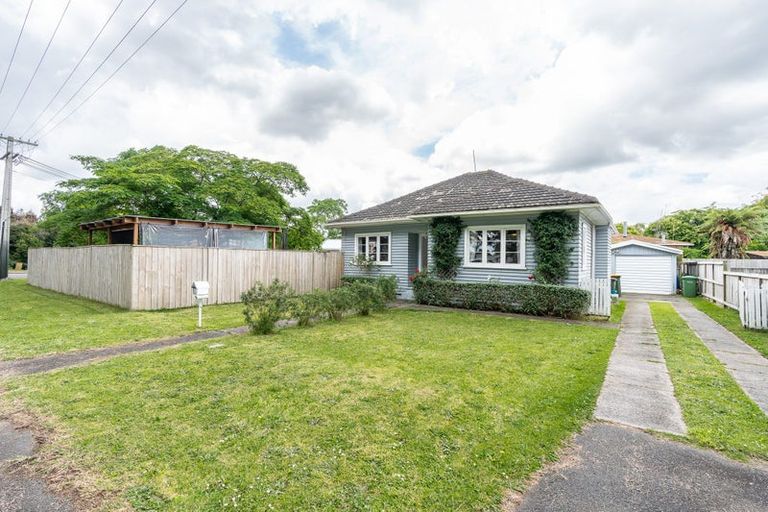 Photo of property in 12 Tui Avenue, Forest Lake, Hamilton, 3200